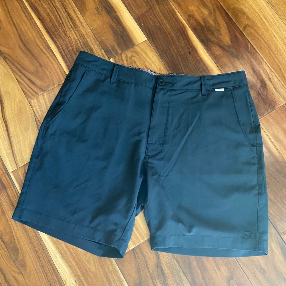 Men’s 7 Diamonds Size 34 Shorts